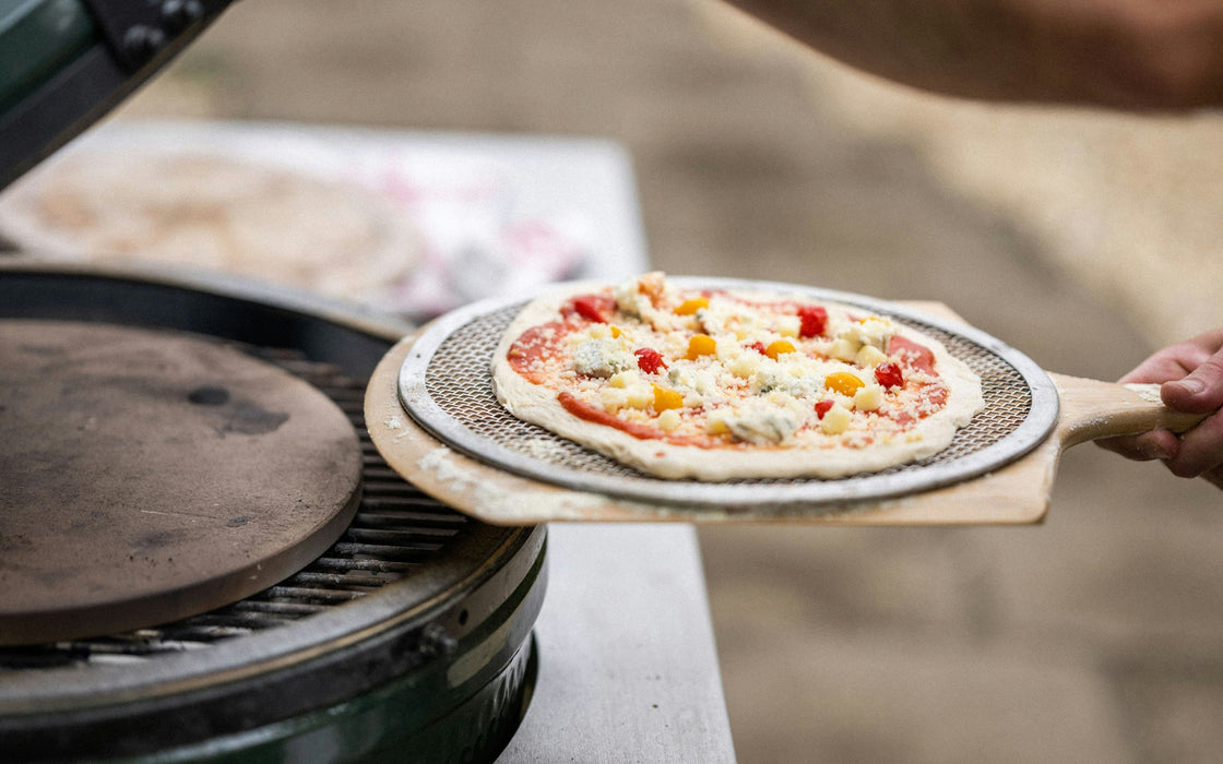 Big Green Egg Bamboo Pizza Peel & Screen