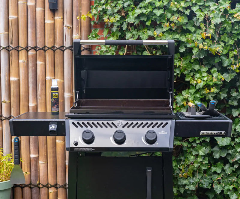 Napoleon Freestyle™ 24 Non-Stick Gas Plancha Grill – 3 Burner Outdoor Griddle BBQ Napoleon Grills