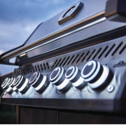 Napoleon Rogue SE 625 Propane Gas BBQ RSE625RSIBPSS-1 | Free Cover + Meat Lovers Kit Napoleon Grills