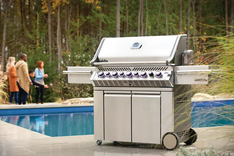 Napoleon Prestige PRO665 Propane Gas BBQ Napoleon Grills