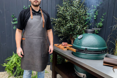 Big Green Egg Deluxe Leather Apron with Jute Bag Big Green Egg